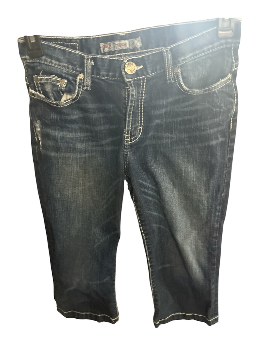 Buckle Dark Blue Cropped Women's Jeans like new size 27 cotton spandex